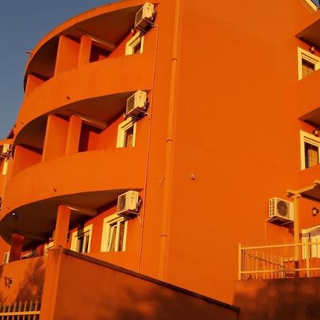 Apartments Danilo Kazanegra Светі-Стефан Екстер'єр фото